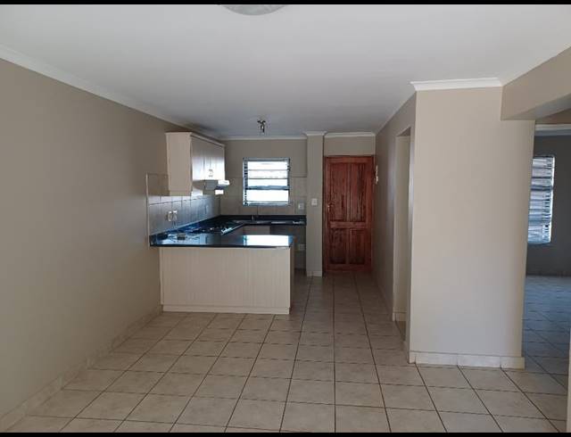 2 BEDROOM PROPERTY TO RENT IN BURGUNDY ESTATE